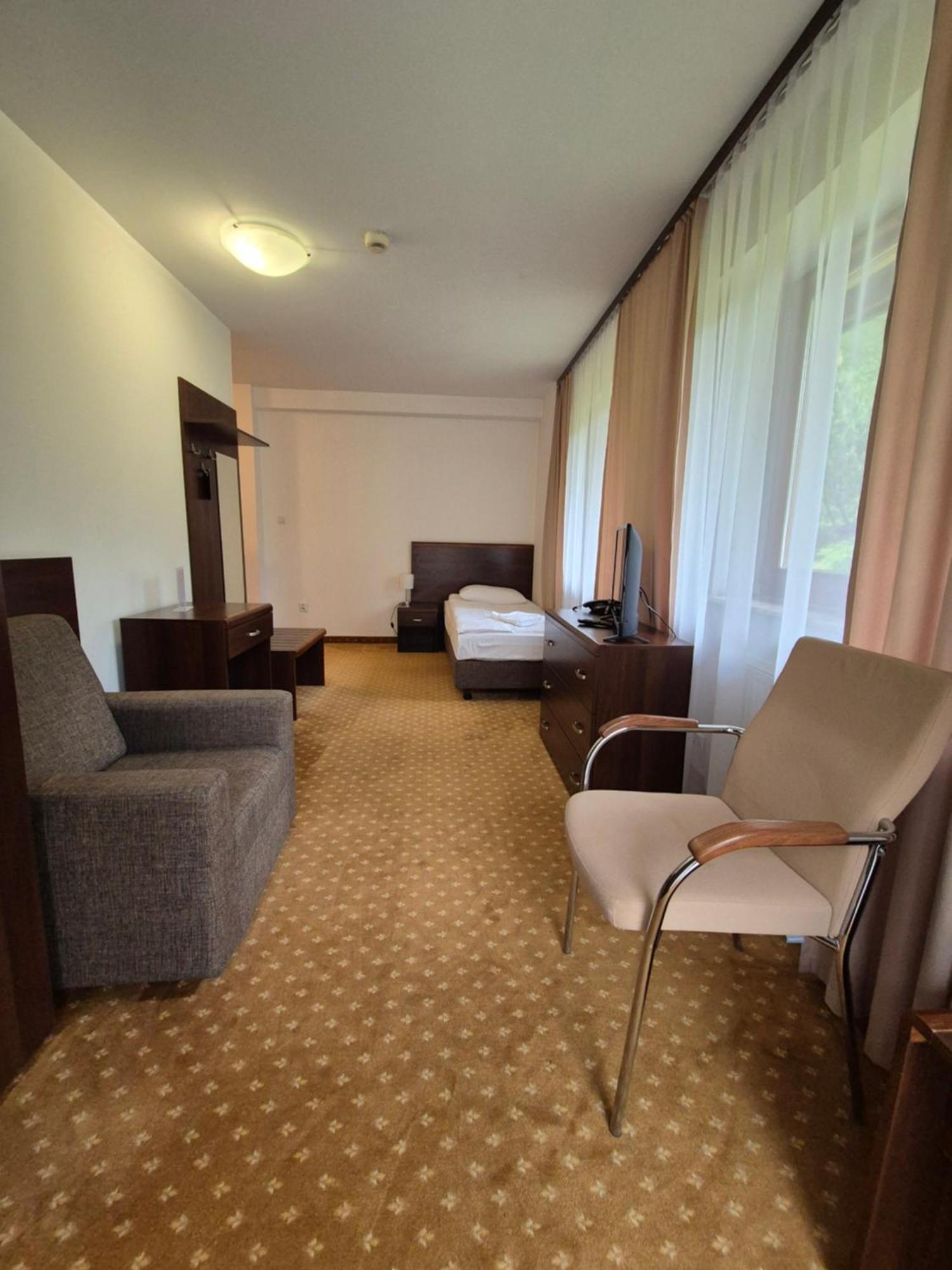 Instytut Zdrowia Sofra Fit & Spa Карпач Екстер'єр фото